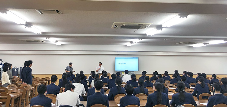 大田区羽田中学校２年生を対象に「エアラインデータ教室」を実施しました。